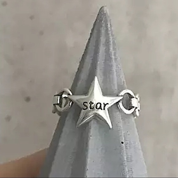 STERLING SILVER STAR RING - Picture 3 of 5